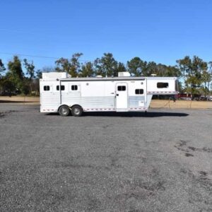 2006 Exiss 7407LQ 4 Horse Trailer with 7′ Short Wall | Sea Shares