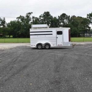 2012 CM 3HBP 3 Horse Trailer | Sea Shares