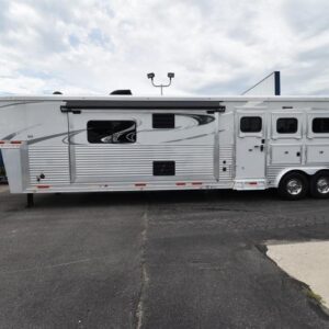 2018 Lakota Bighorn 3 Horse Living Quarters | Sea Shares