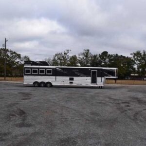 2021 Lakota Bighorn 8418GLQUG 4 Horse Trailer with 18′ Short Wall | Sea Shares